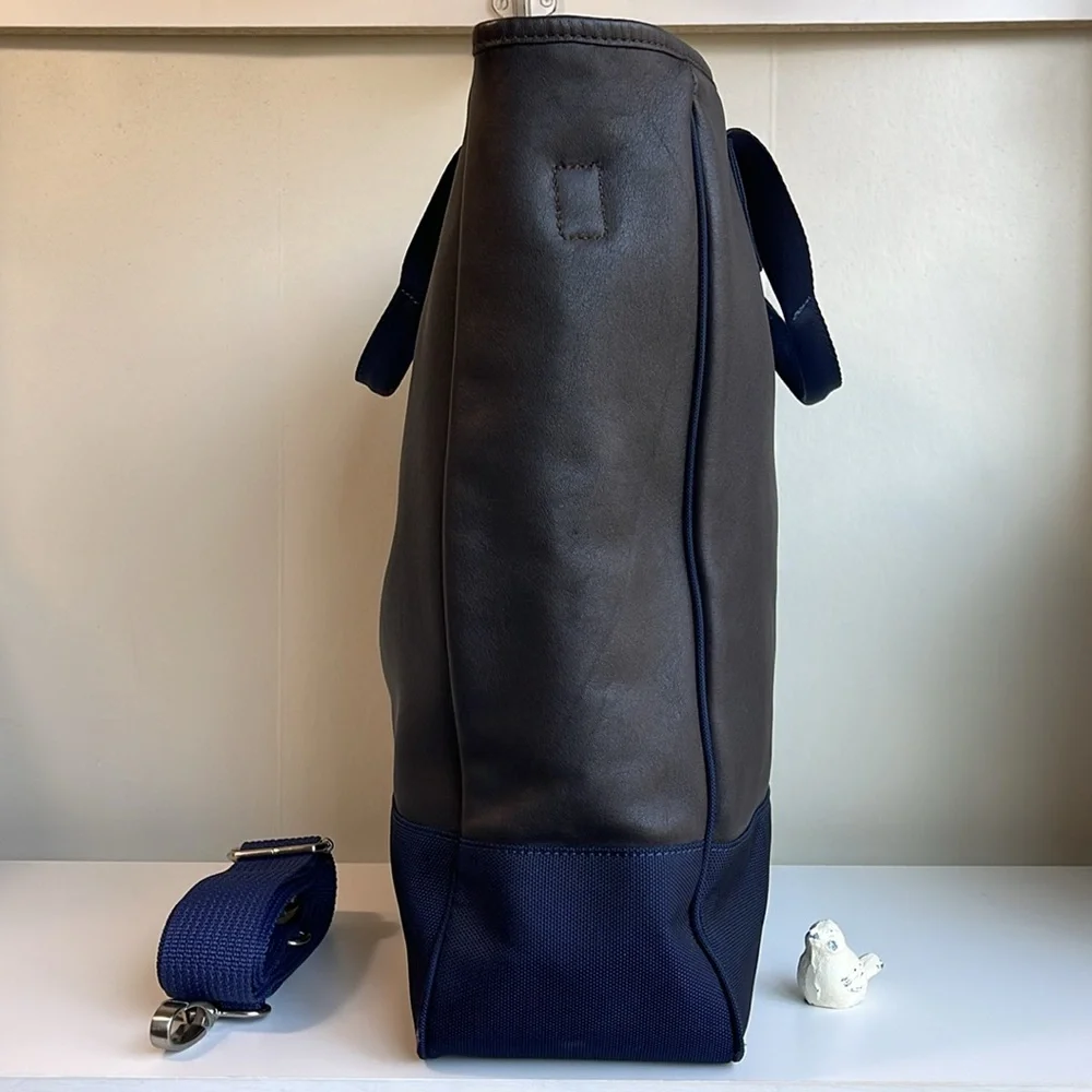 Lands’ End Men’s Leather Shopper Tote
